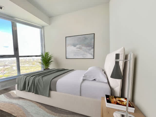 585 Bloor St E #4215