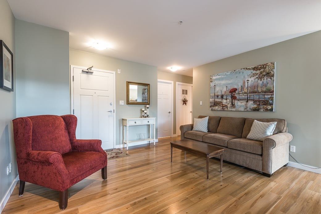 1212 Main St, #306