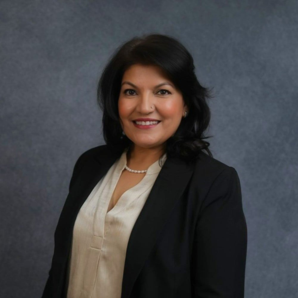 Sabina Chitkara Palo Alto, CA Real Estate Headshot