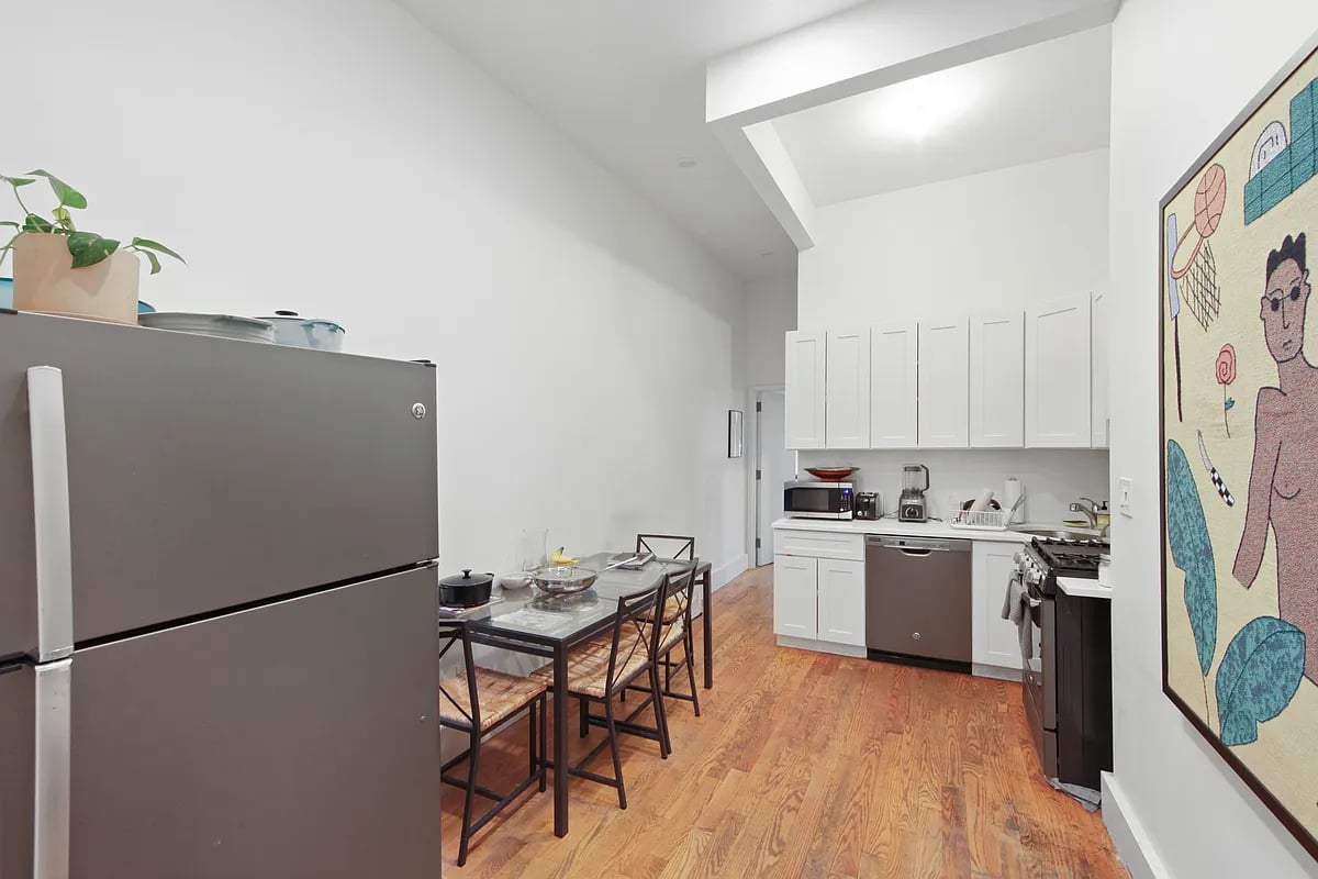 354 Menahan Street Unit: 3