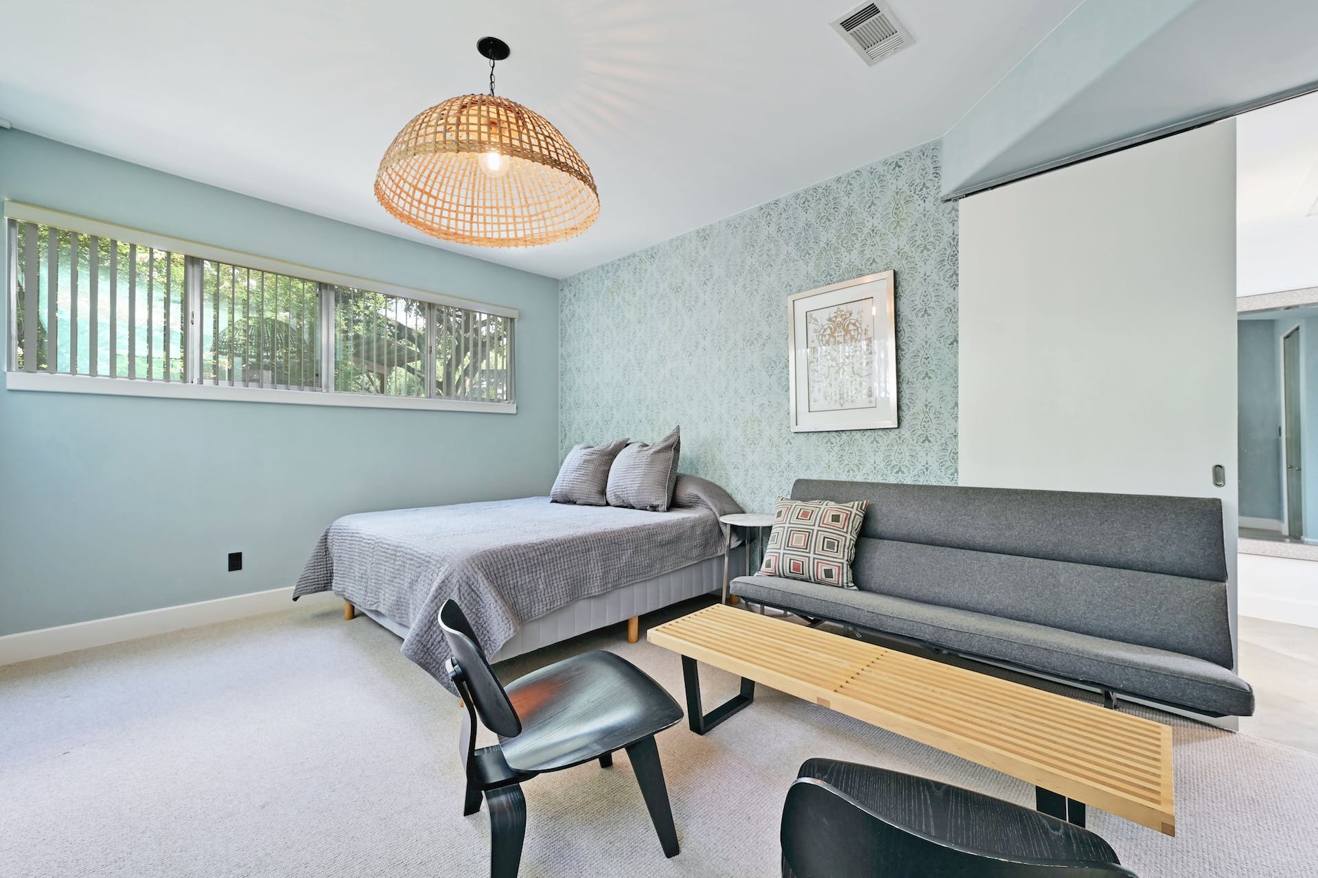 2700 De Soto DR