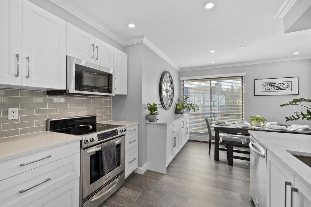 3264 Oak St, #308