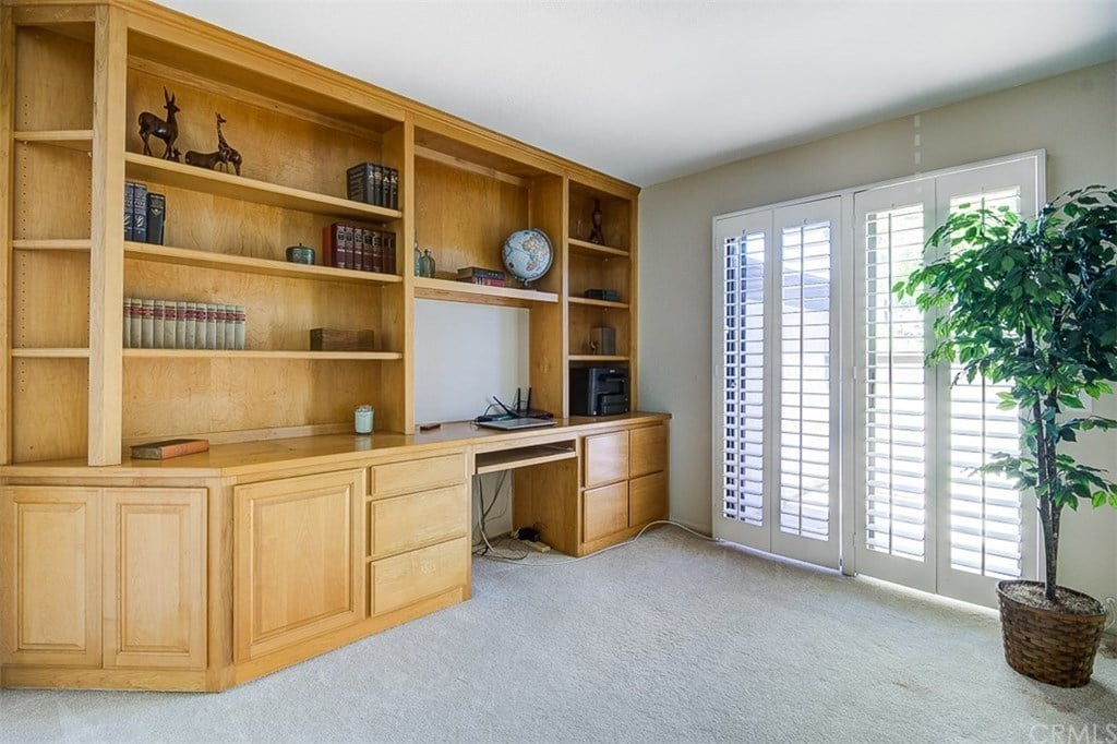 925 Van Ness Ct