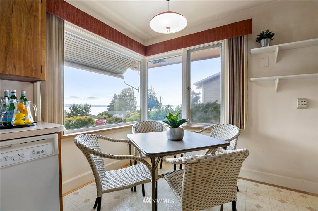 443 View Ridge Dr