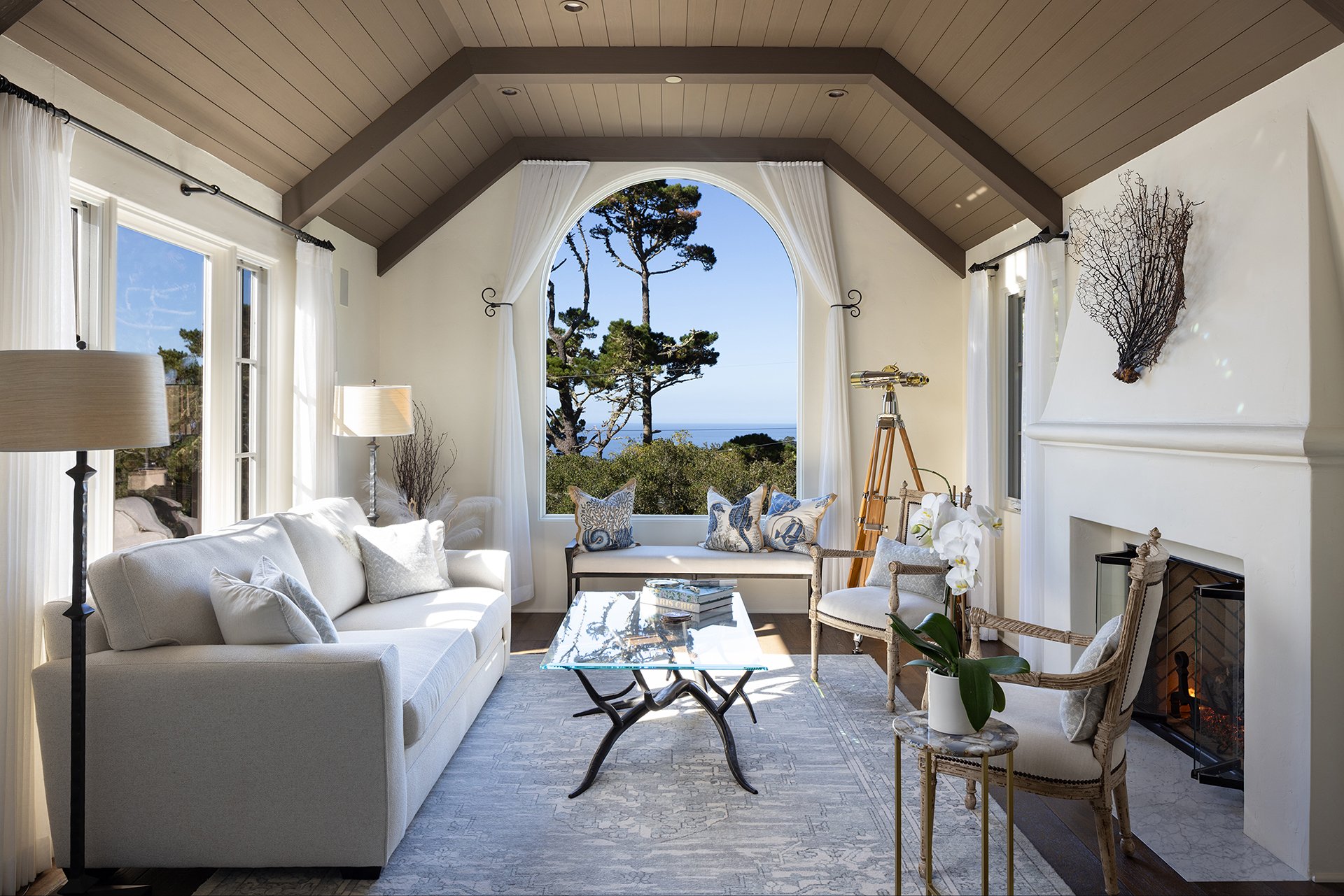 Sophisticated Carmel Woods Living