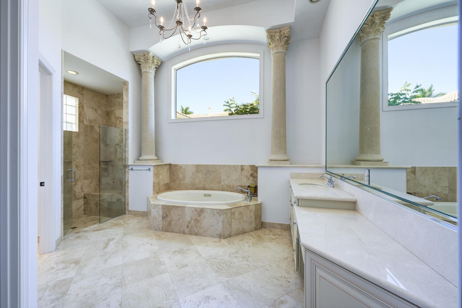 538 Les Jardin Dr