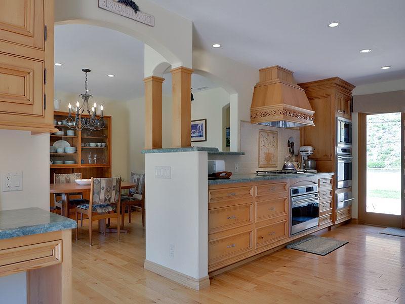 1365 Estrella Dr