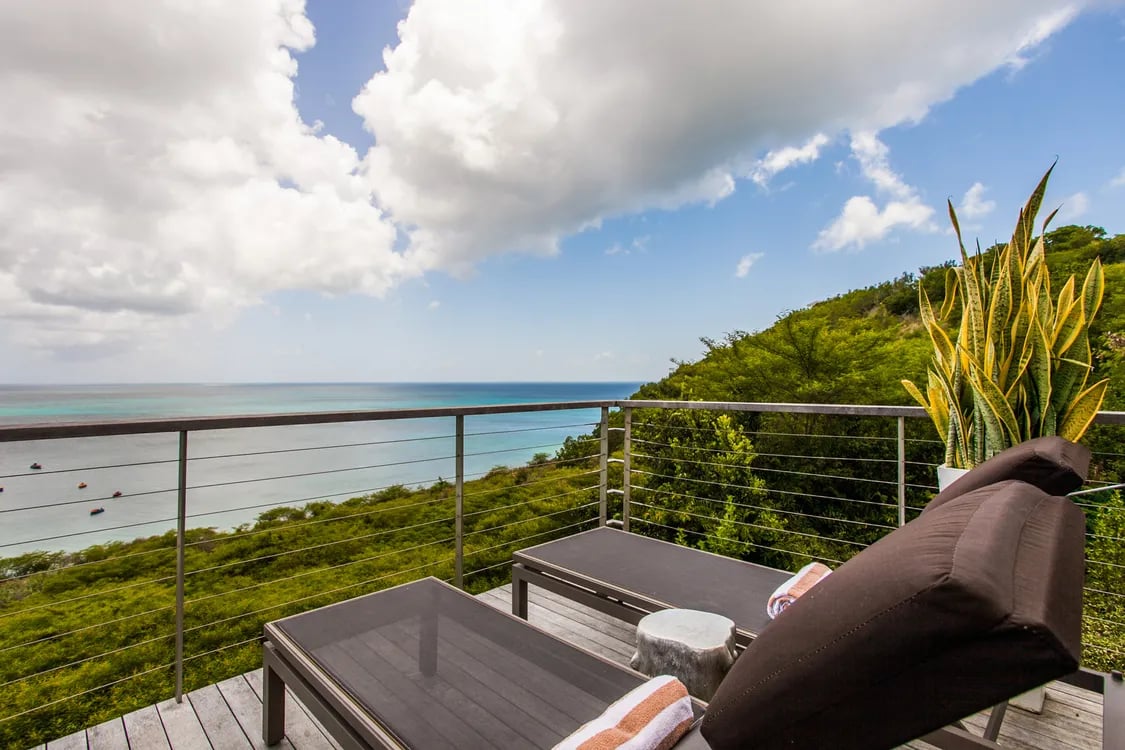 Ce blue Villa