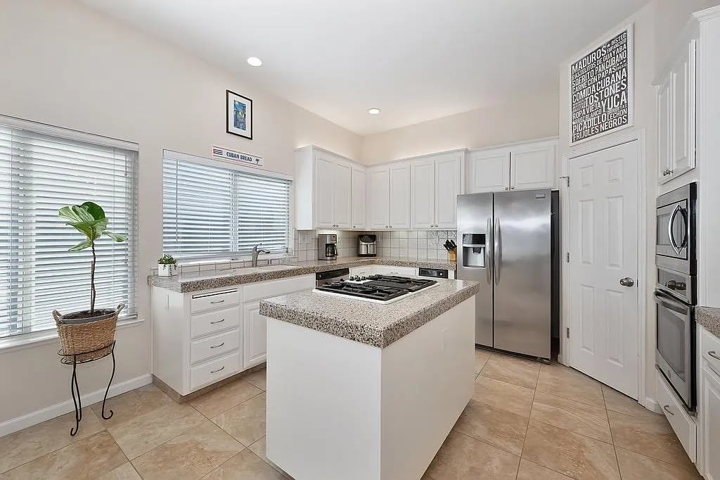 4622 Nassau Ct