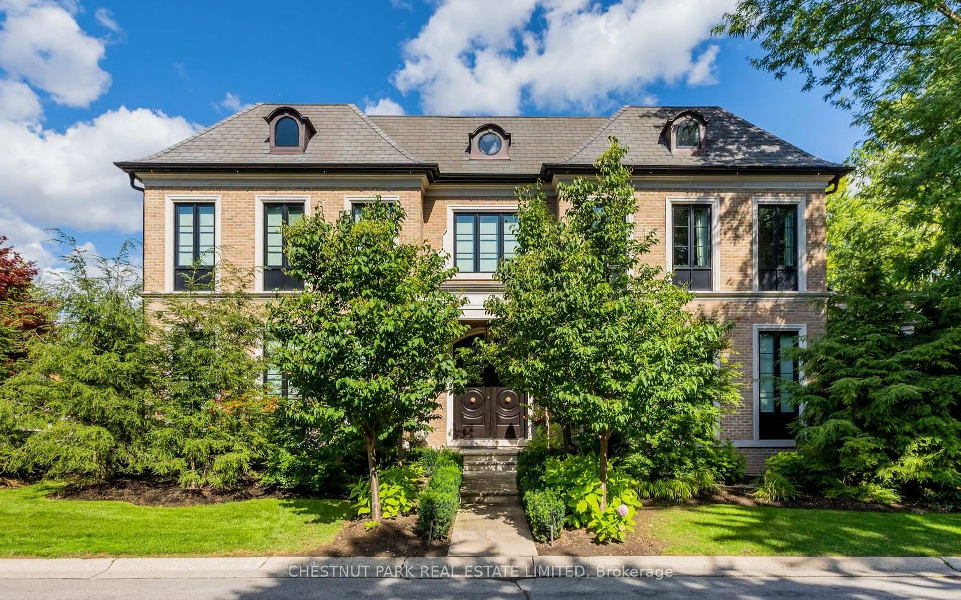 55 De Vere Gardens