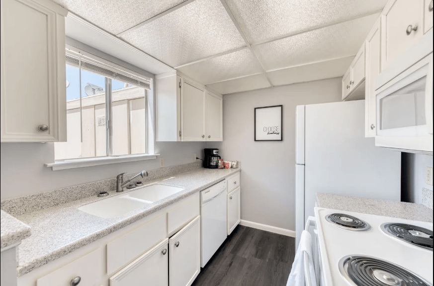 5098 E Ashlan Ave #103, Fresno