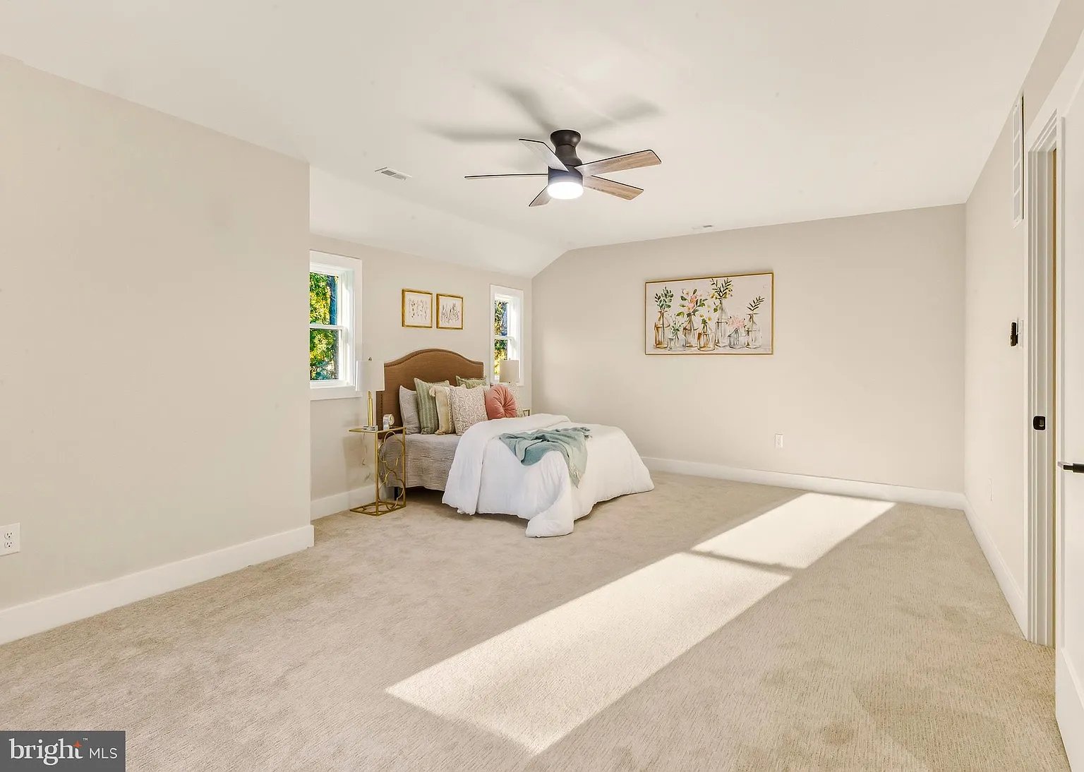15 Bronwood Dr