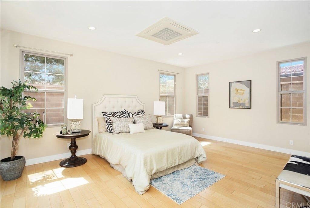 60 Cortland