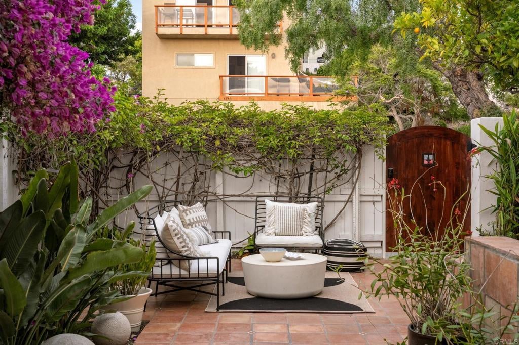 654 Bonair Place