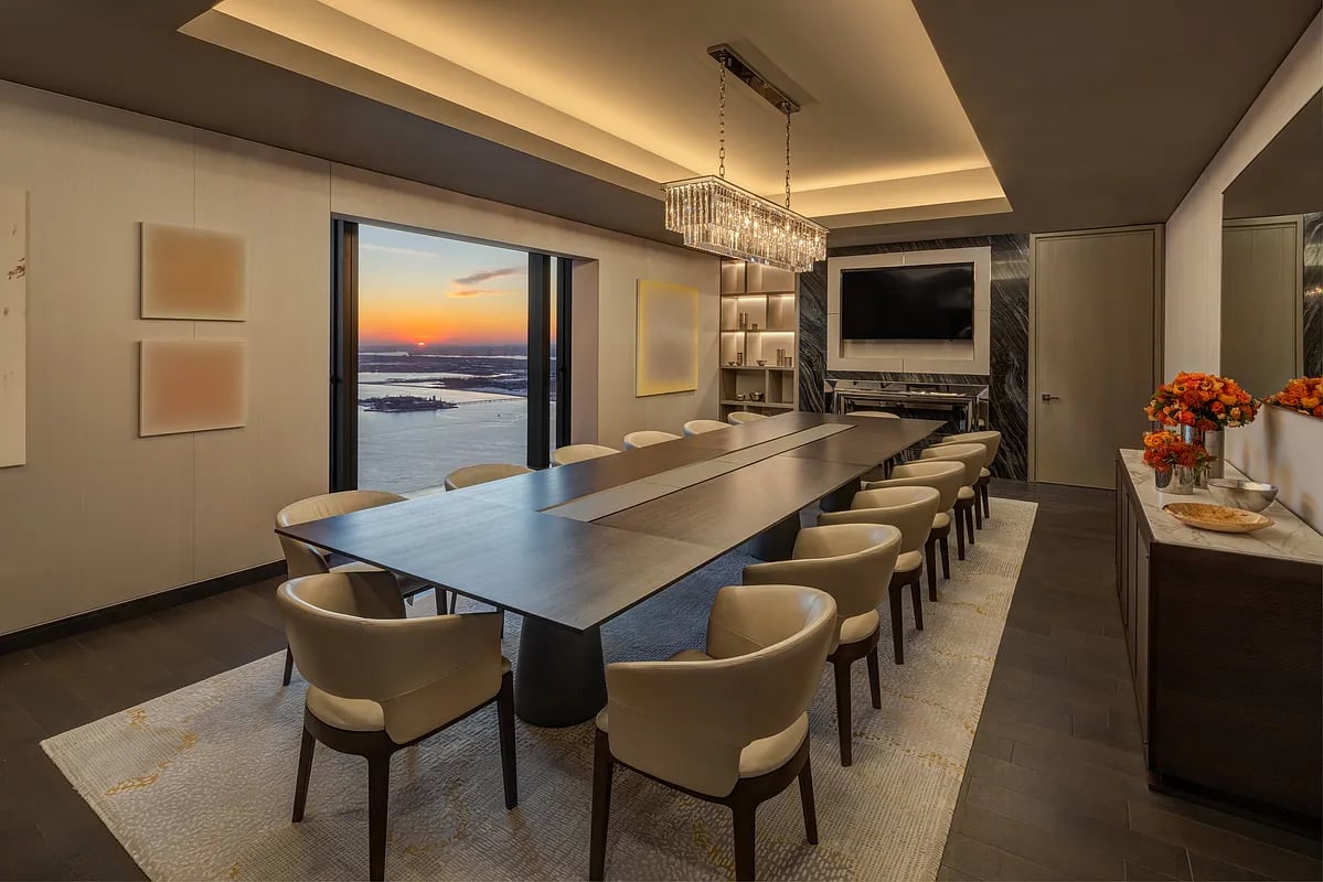 125 Greenwich Street