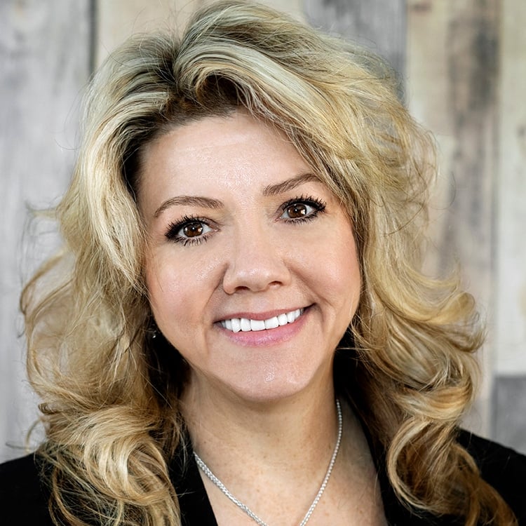 Liz Heidrick Crawford, CO Real Estate Agent Headshot