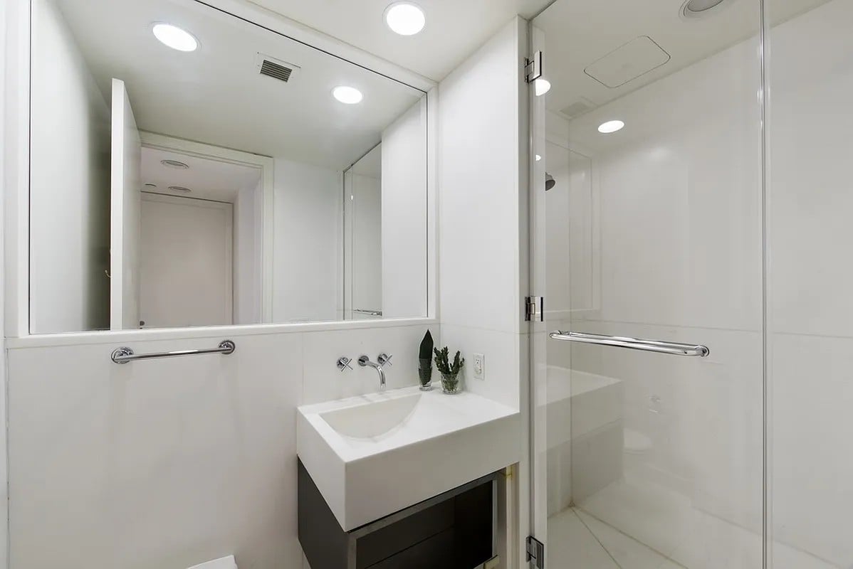 240 Park Ave S #3A