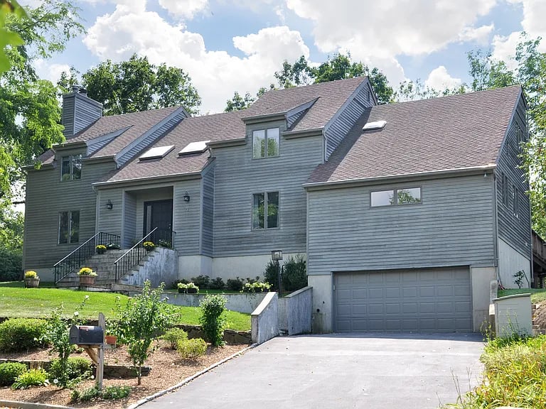 72 Donald Dr