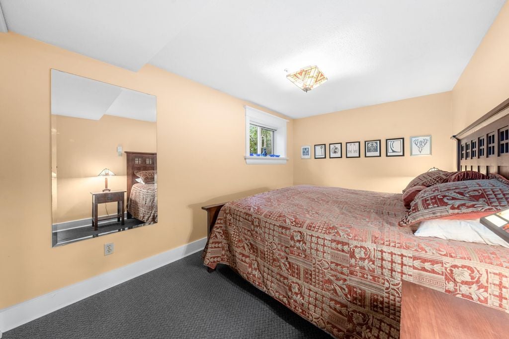 49 W 7th Ave, #3447