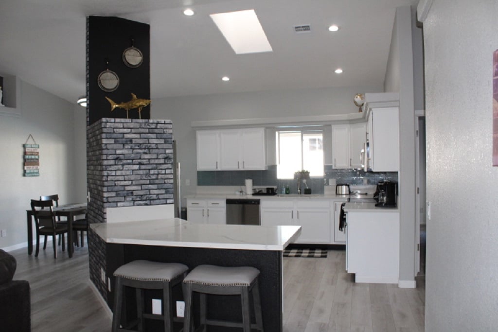 1620 Neptune Dr. 