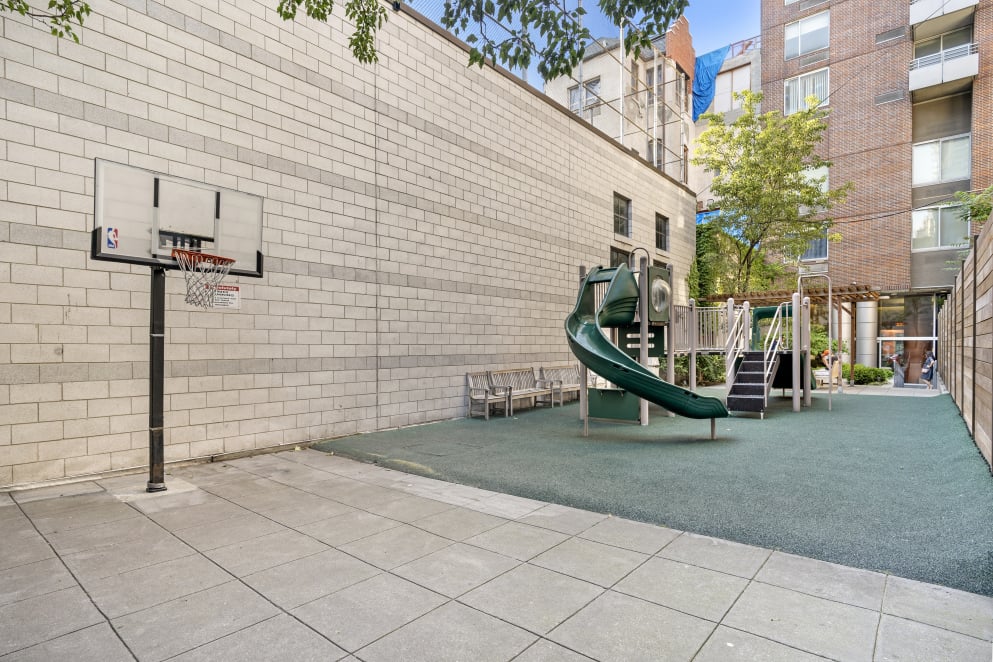 360 East 88th Street 18D