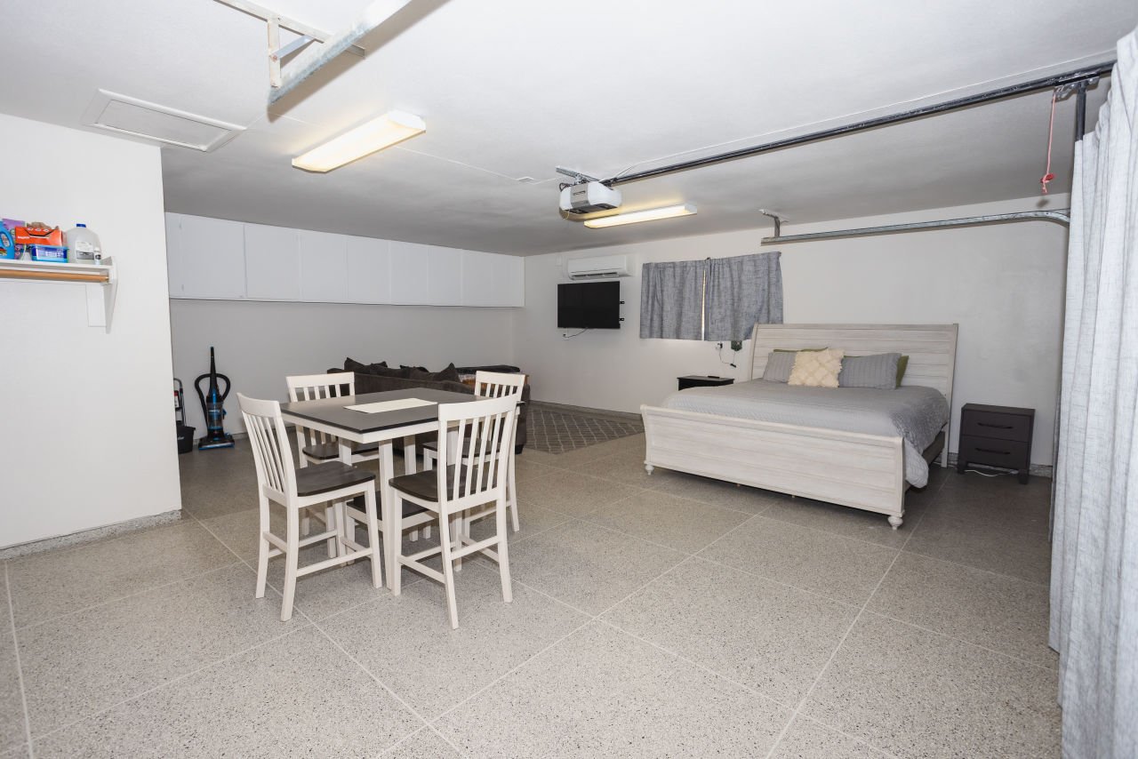 3376 Hornet Bay N