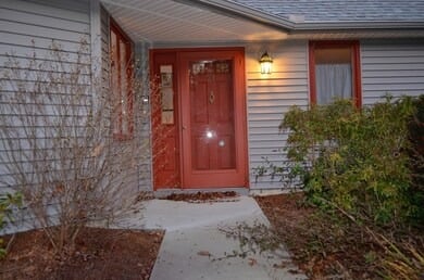 21 Baldwin Ln