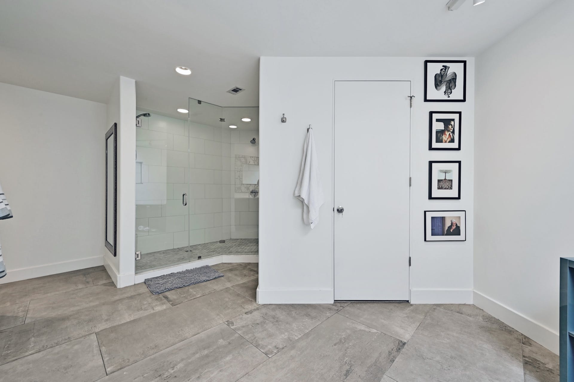 2700 De Soto DR