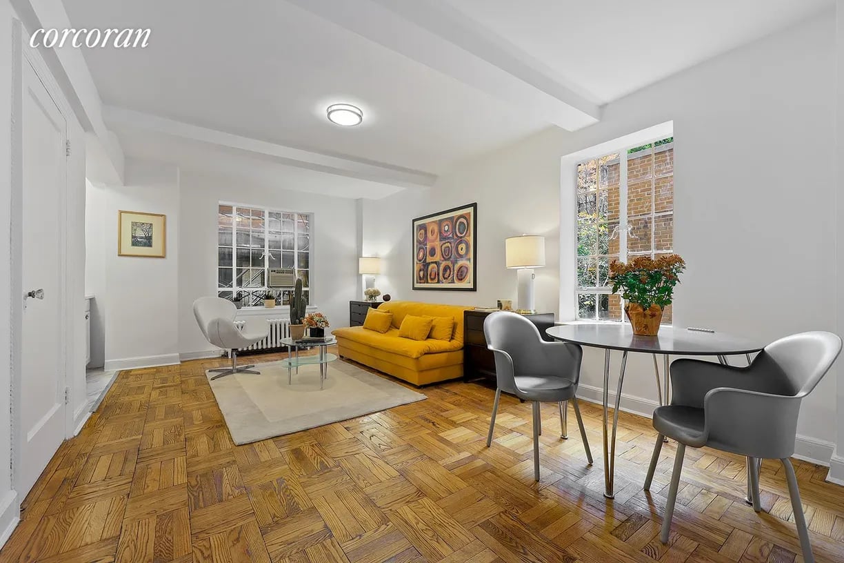 140 E 40th St Apt 2F