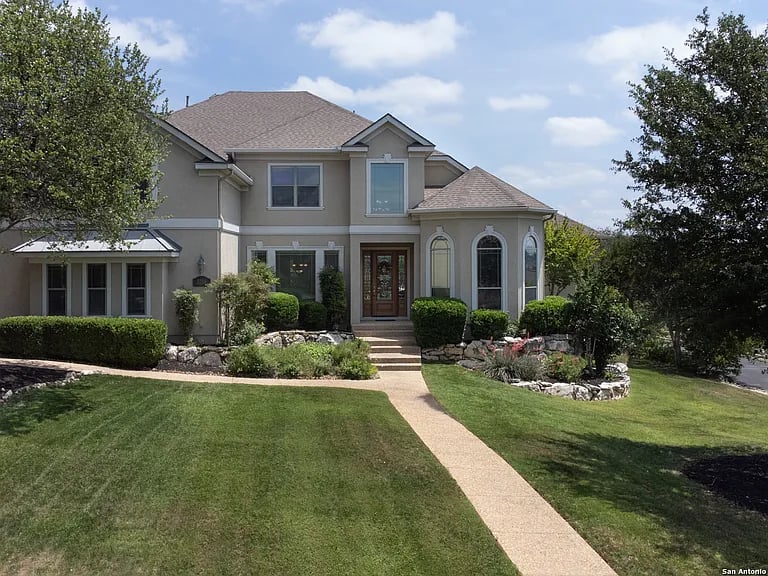 3206 Roan Wy