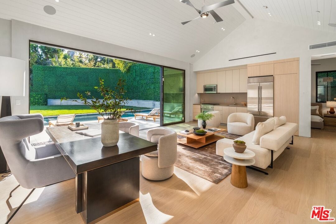 Zenith Pavilion,Tweed Ln, 90049