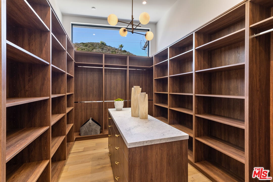 2220 Coldwater Canyon Dr