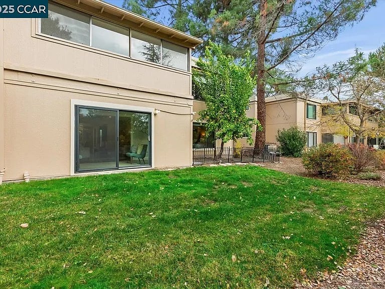 1857 Golden Rain Rd APT 2, Walnut Creek, CA 94595