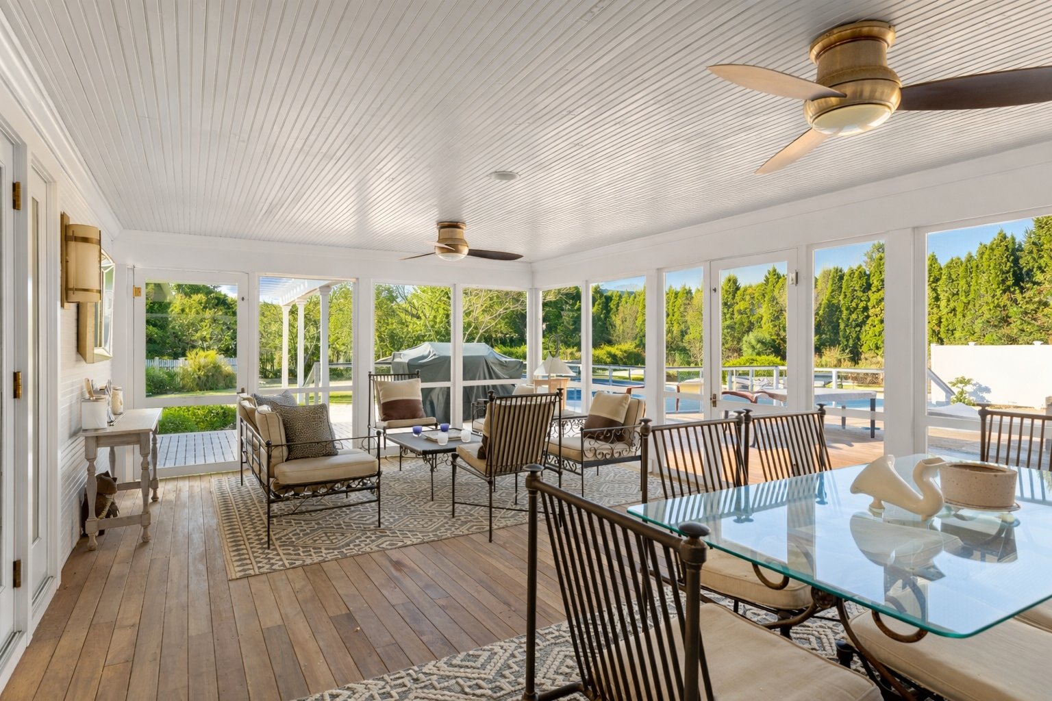 CHARMING SUMMER RETREAT WITH GARDENS & BAY BREEZES