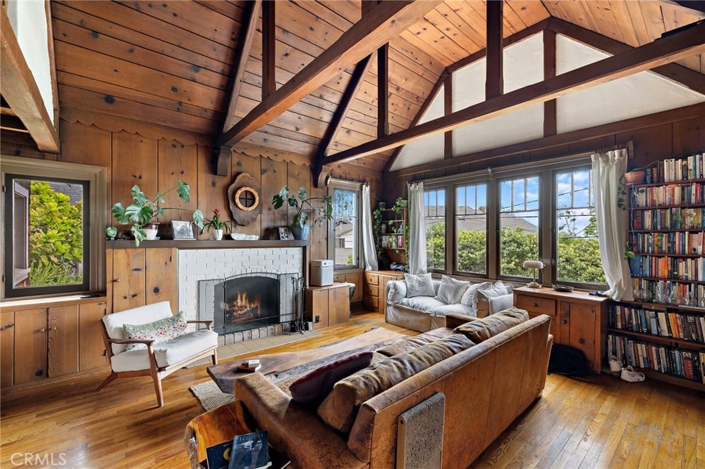 Home Styles And Architecture In Laguna Beach Village
