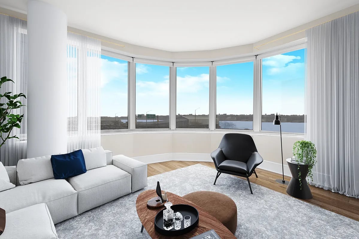 50 Riverside Bvld #3L