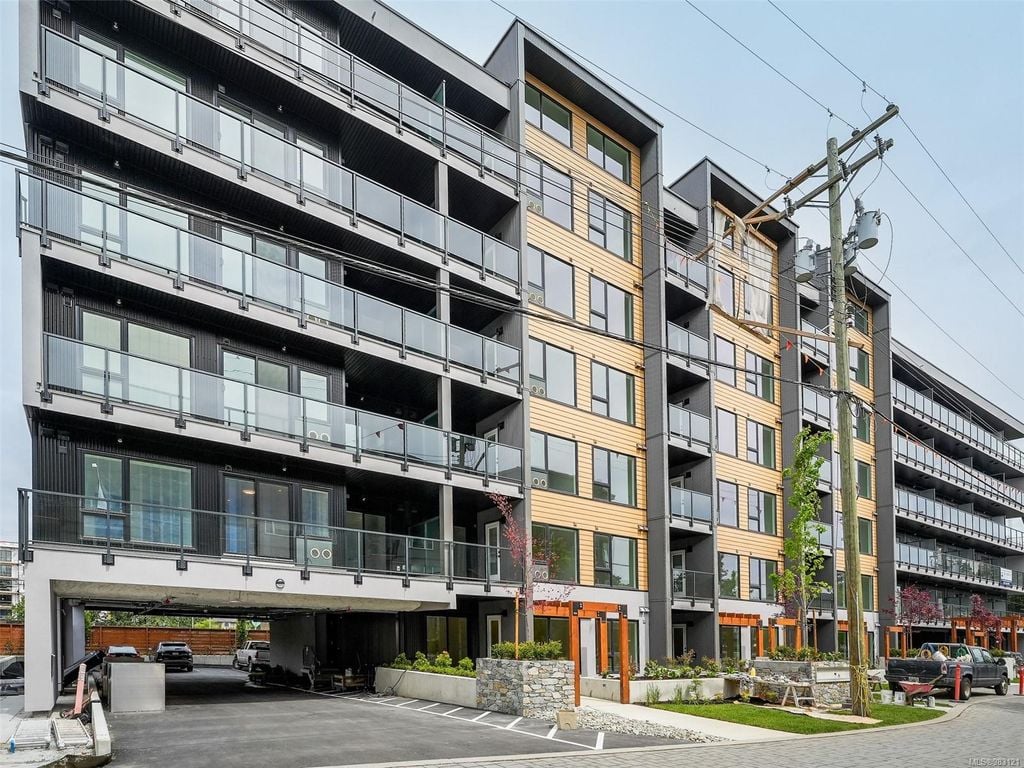654 Granderson Rd, #212