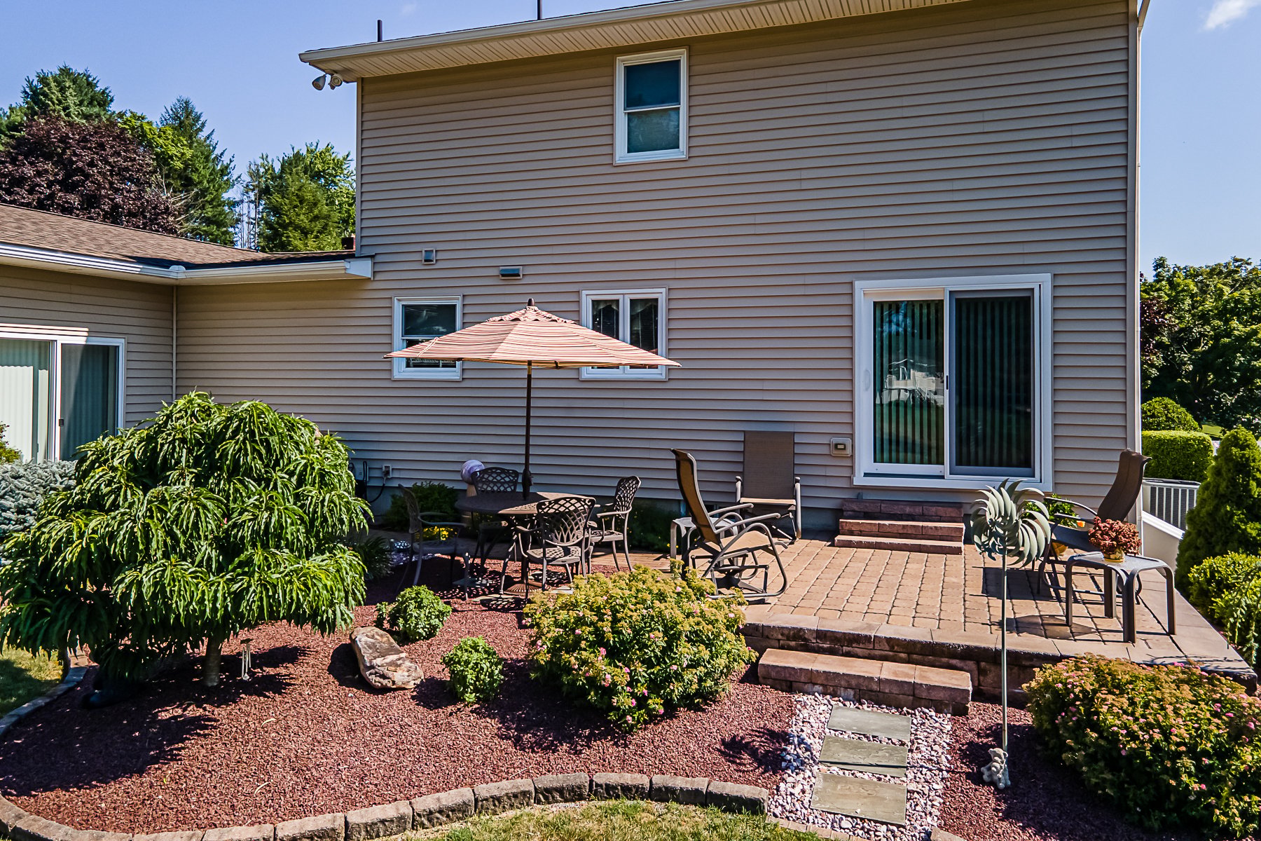 2785 Hill Drive