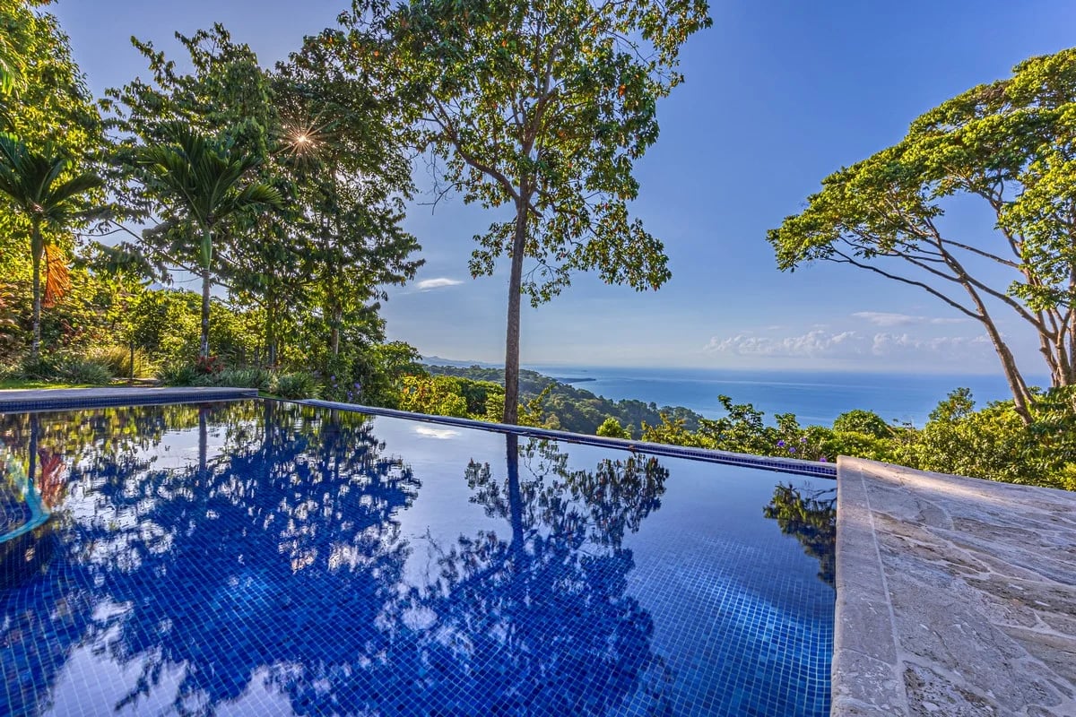 2 ACRES – 2 Bedroom Whales Tale Ocean View Home In Costa Verde Estates Gated Community!!!