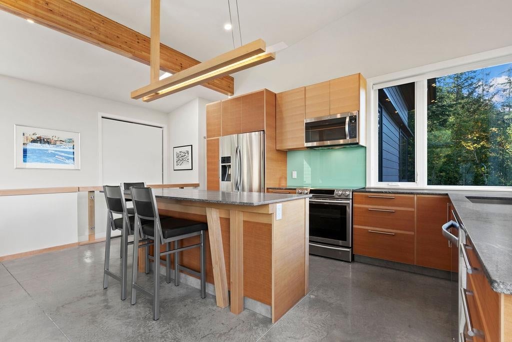1135 Copper Dr