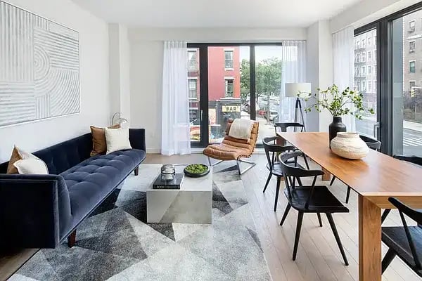 500 West 45th Street Unit: 723