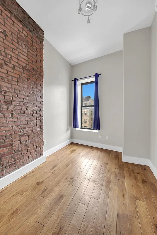 348 St Nicholas Ave 4F