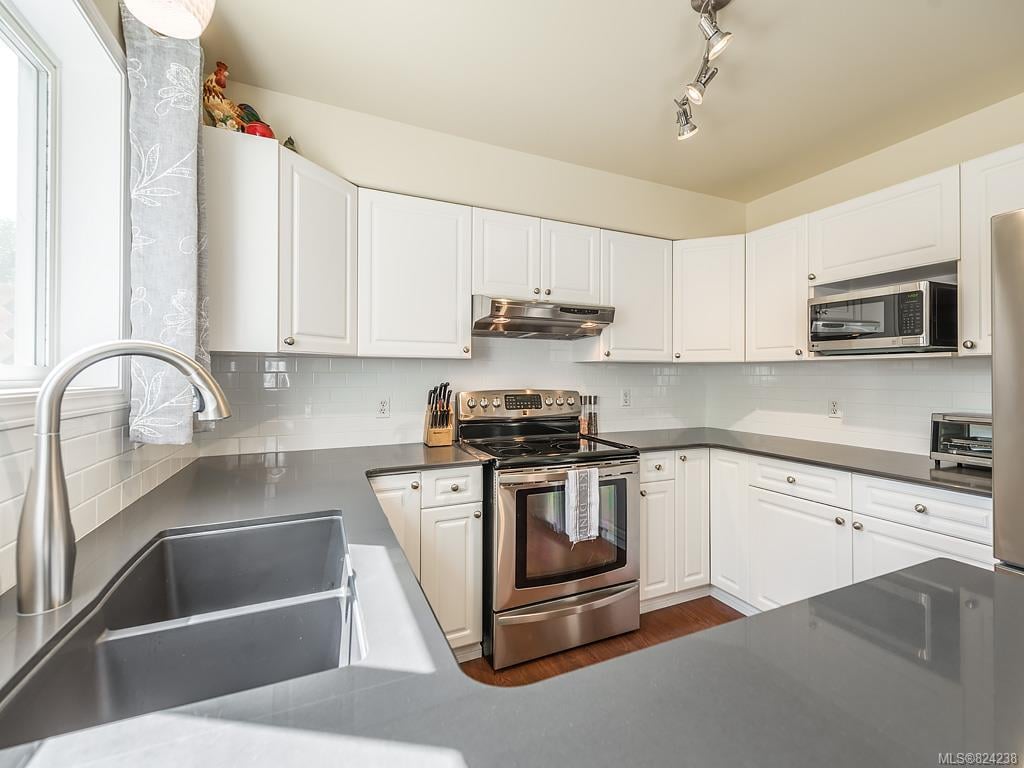 2959 Robalee Pl