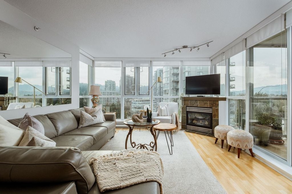 235 Guildford Way, #1003