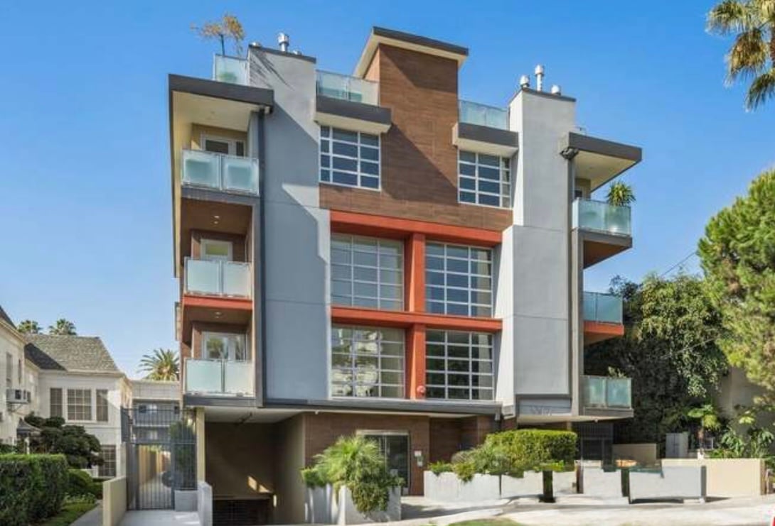 1367 N Alta Vista #302