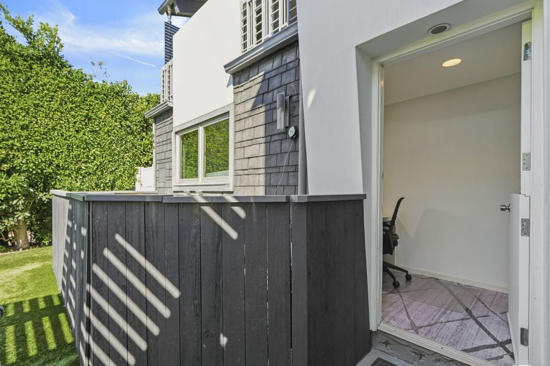 Solis Vista, Serra Rd, 90265