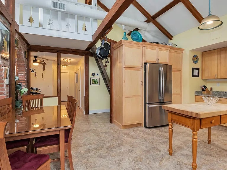 36 Bakers Pond Rd