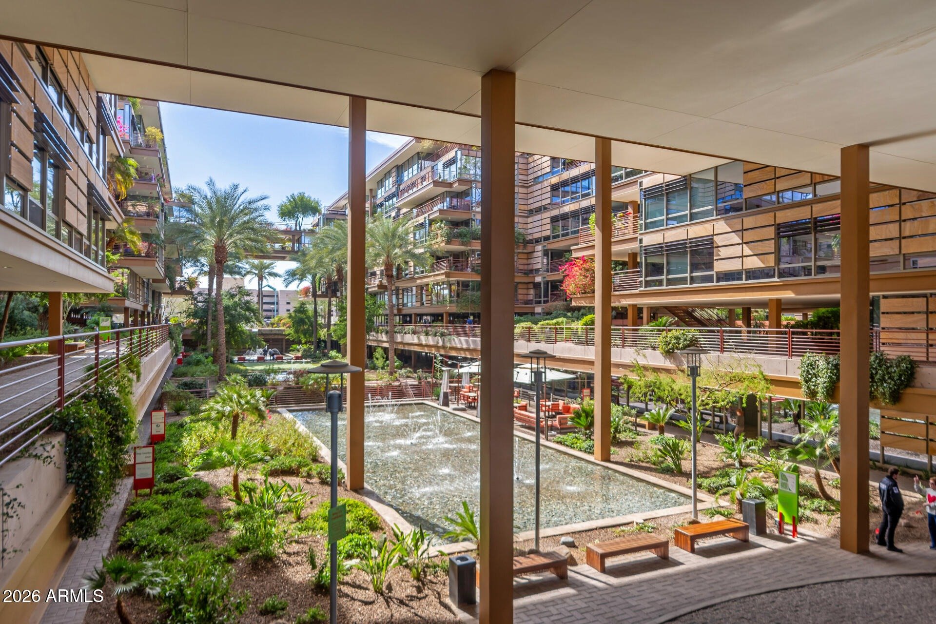 7161 E Rancho Vista Dr, #2015