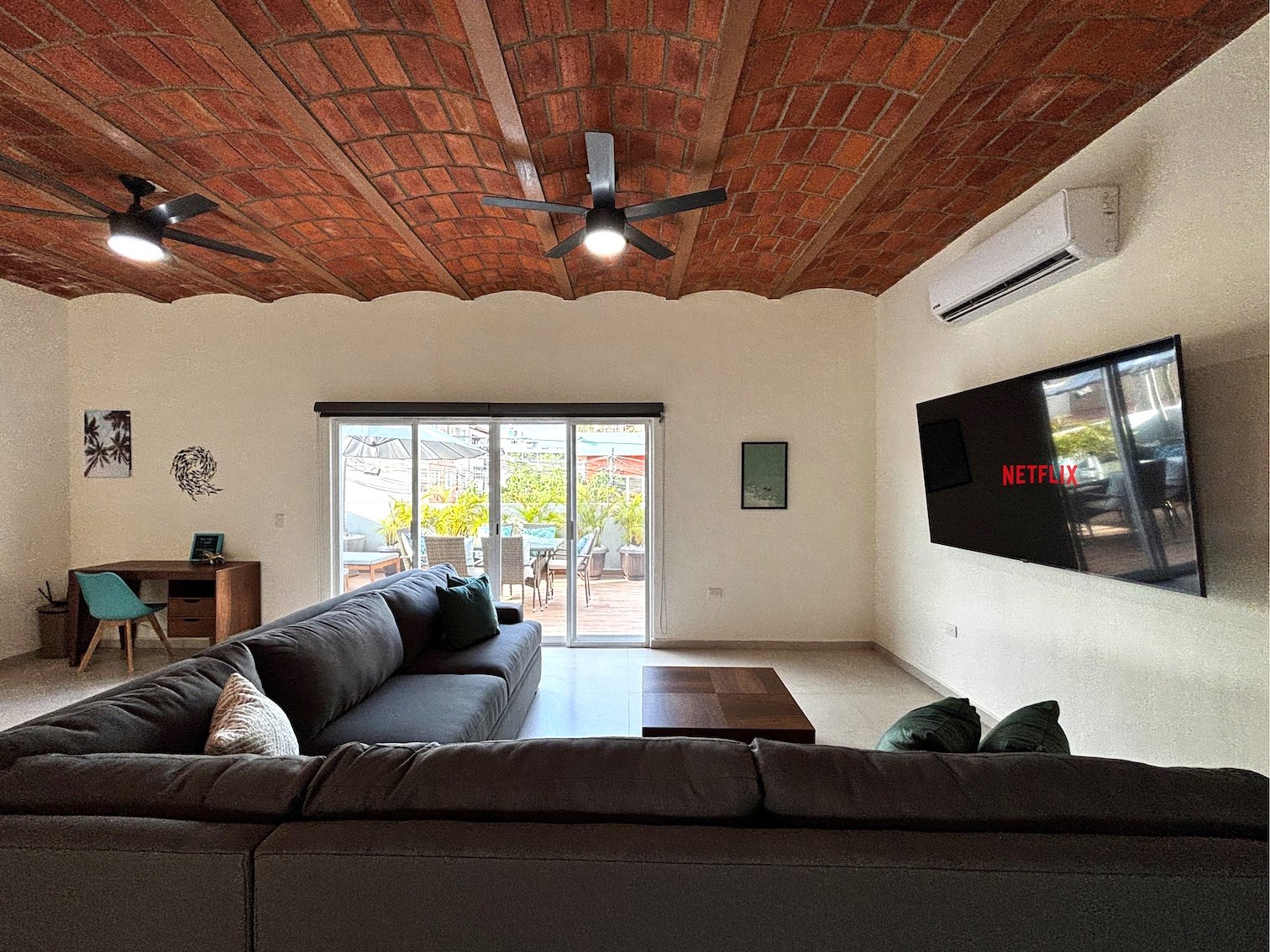 Spacious, Safe & Private - Golden Zone 2 Bed Oasis with Private Pool 👙
