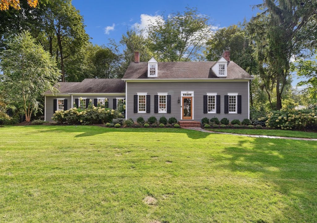 For Sale: 62 Elmwood Ave, Chatham, New Jersey